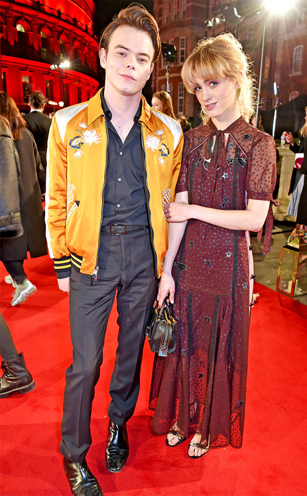 Natalia Dyer and Charlie Heaton
